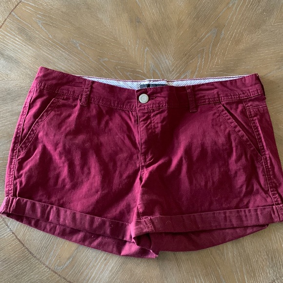 Aeropostale Pants - Aeropostale Size 10 Cotton Wine Colored Midi Shorts